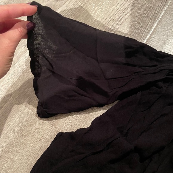 Black off the shoulder loose top - Picture 3 of 6